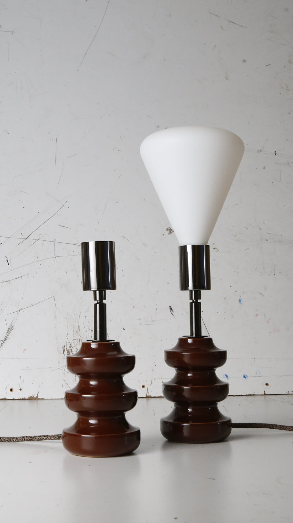 vintage 1960s table lamp with over sized porcelain bulb