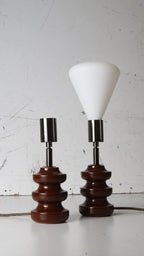 vintage 1960s table lamp with over sized porcelain bulb